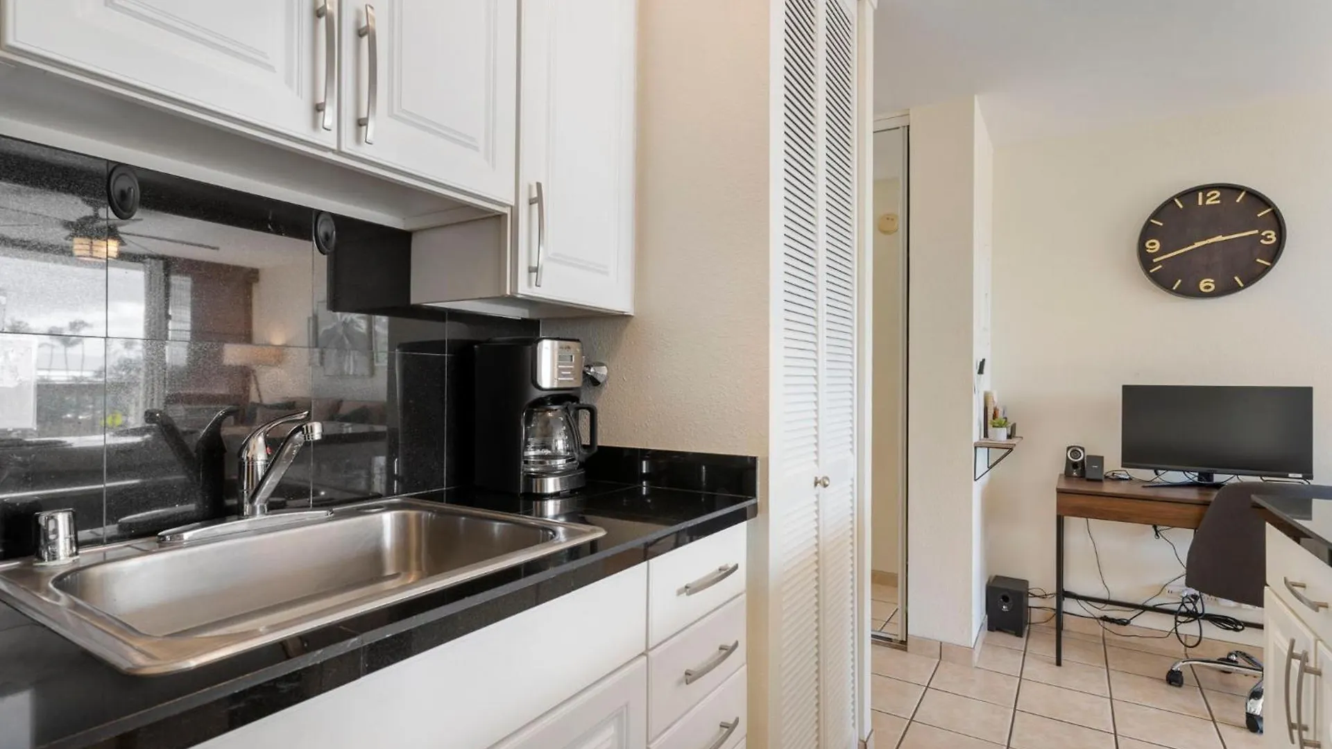Cute Ocean View Condo, Walk To Beach Lsv03 キヘイ